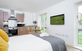 Cosy Studio Near Stratford, O2 And Canary Wharf